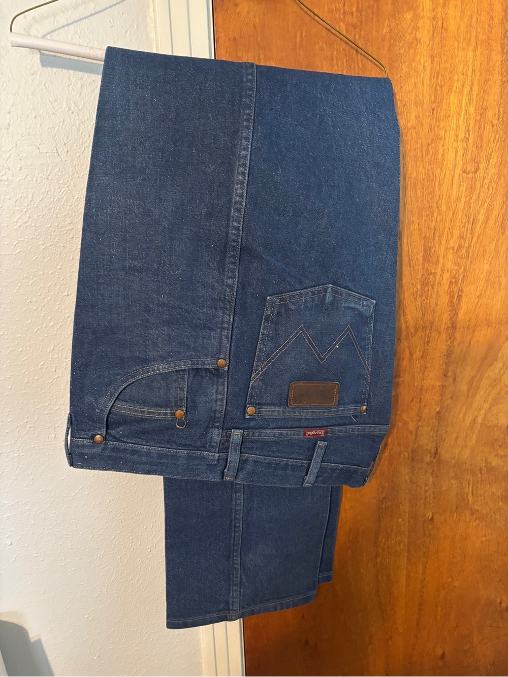 Wrangler starched cowboy cut Jeans in Dark Blue Denim